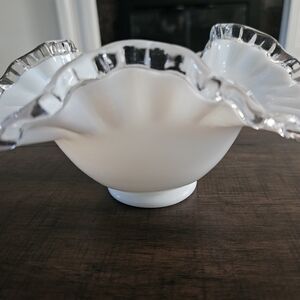 Vintage Fenton style silver crest bowl